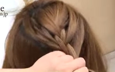 リボンヘアアレンジ