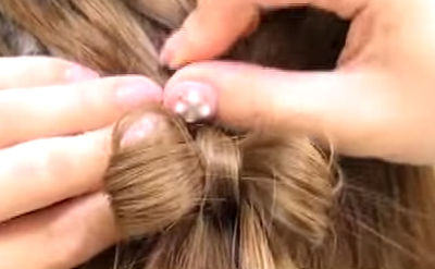 リボンヘアアレンジ