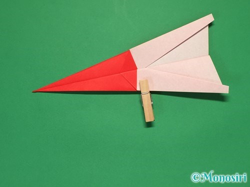 よく飛ぶ紙飛行機の作り方11