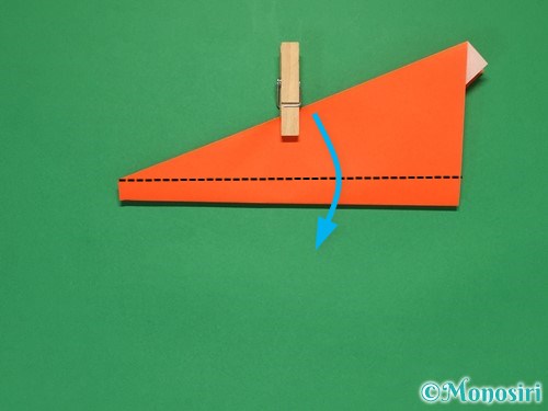正方形の折り紙で紙飛行機の折り方10