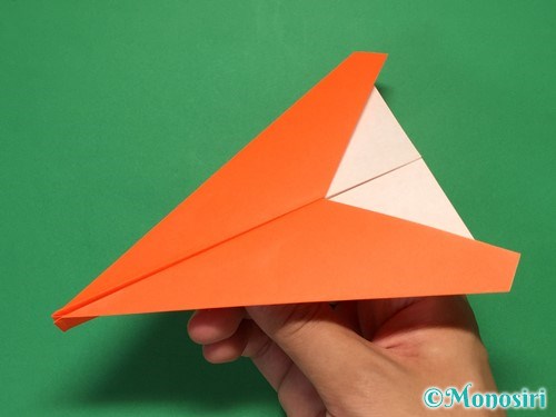正方形の折り紙で紙飛行機の折り方13