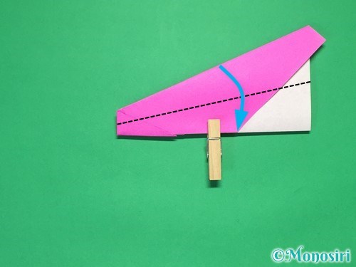 よく飛ぶ紙飛行機の折り方10