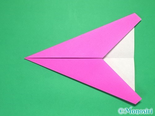 よく飛ぶ紙飛行機の折り方5