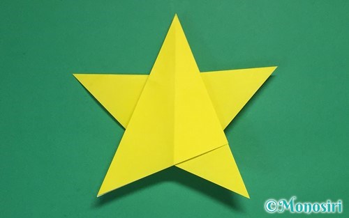 折り紙1枚で折った星