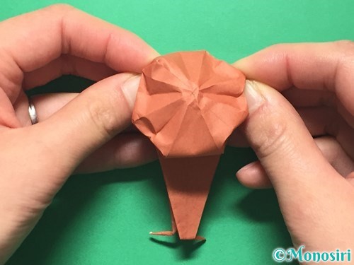 折り紙で立体的なかたつむりの折り方手順52