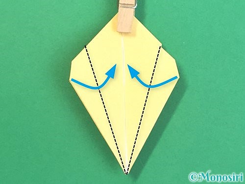 折り紙で水仙の立体的な折り方手順36