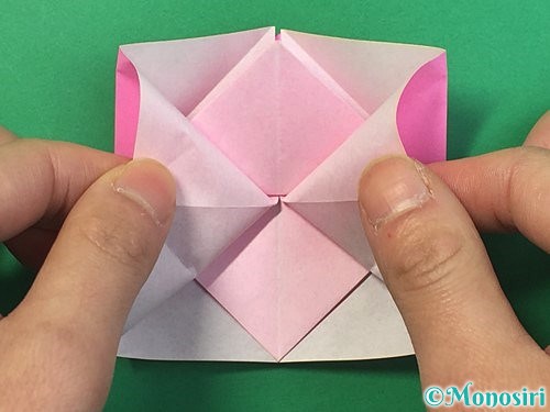 折り紙で立体的なバラの折り方手順22