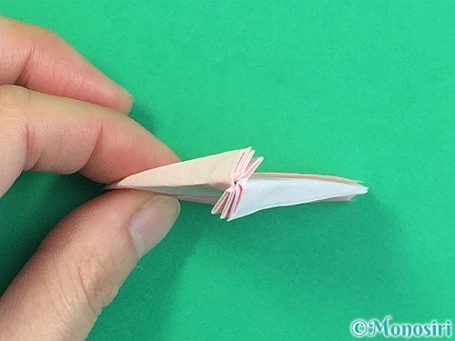 折り紙で立体的なコスモスの折り方手順55
