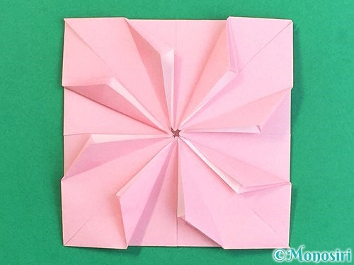 折り紙でコスモスの折り方手順44