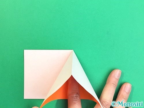 折り紙で立体的なガーベラの折り方手順6